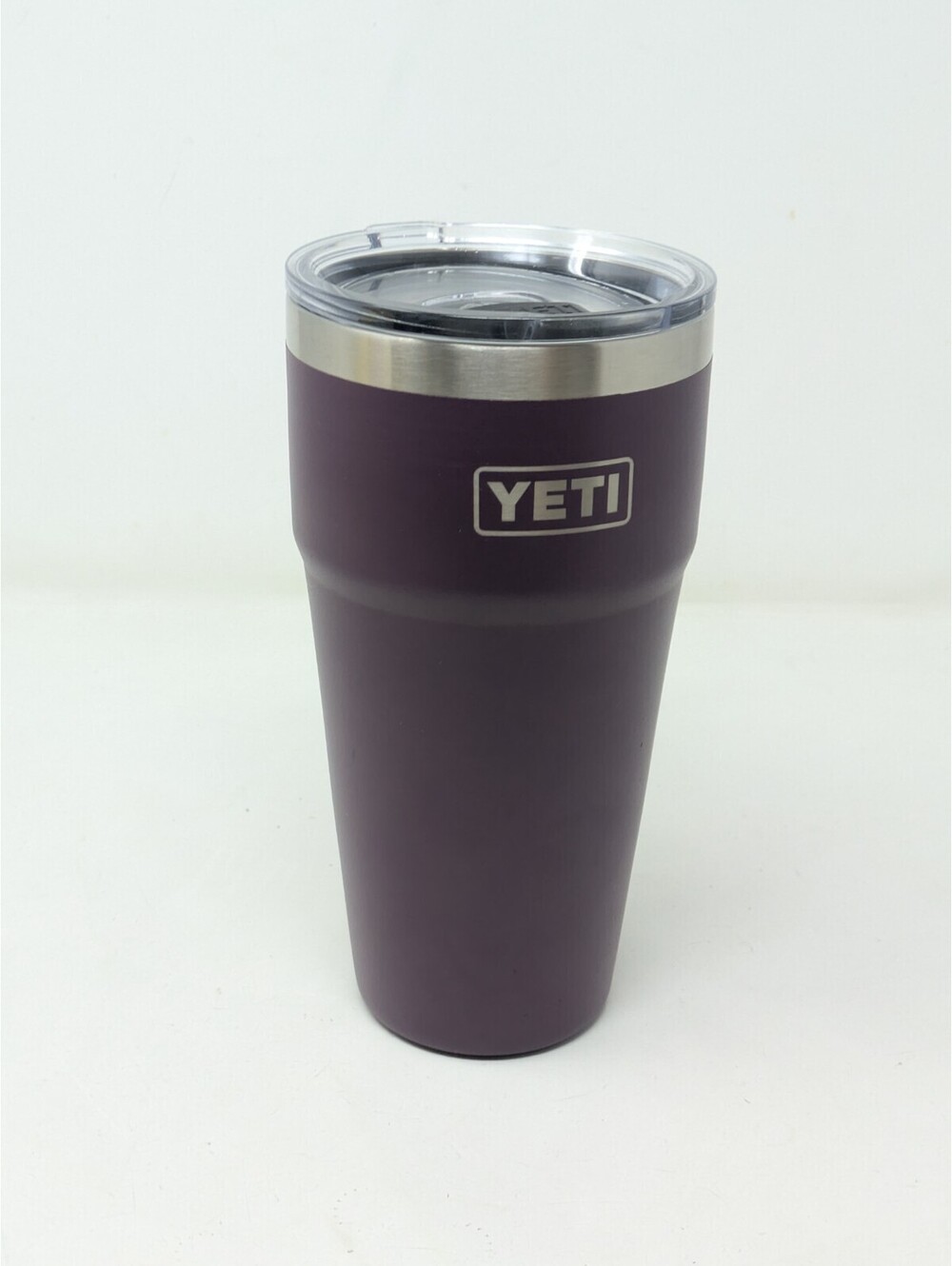 YETI Rambler 26oz Stackable Cup Camp Purple Straw Lid No Straw Used Excellent